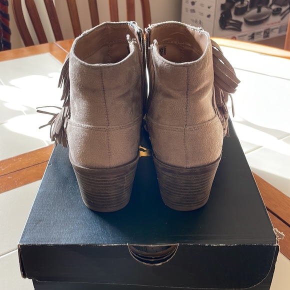 Beige fridge booties - Picture 2 of 3